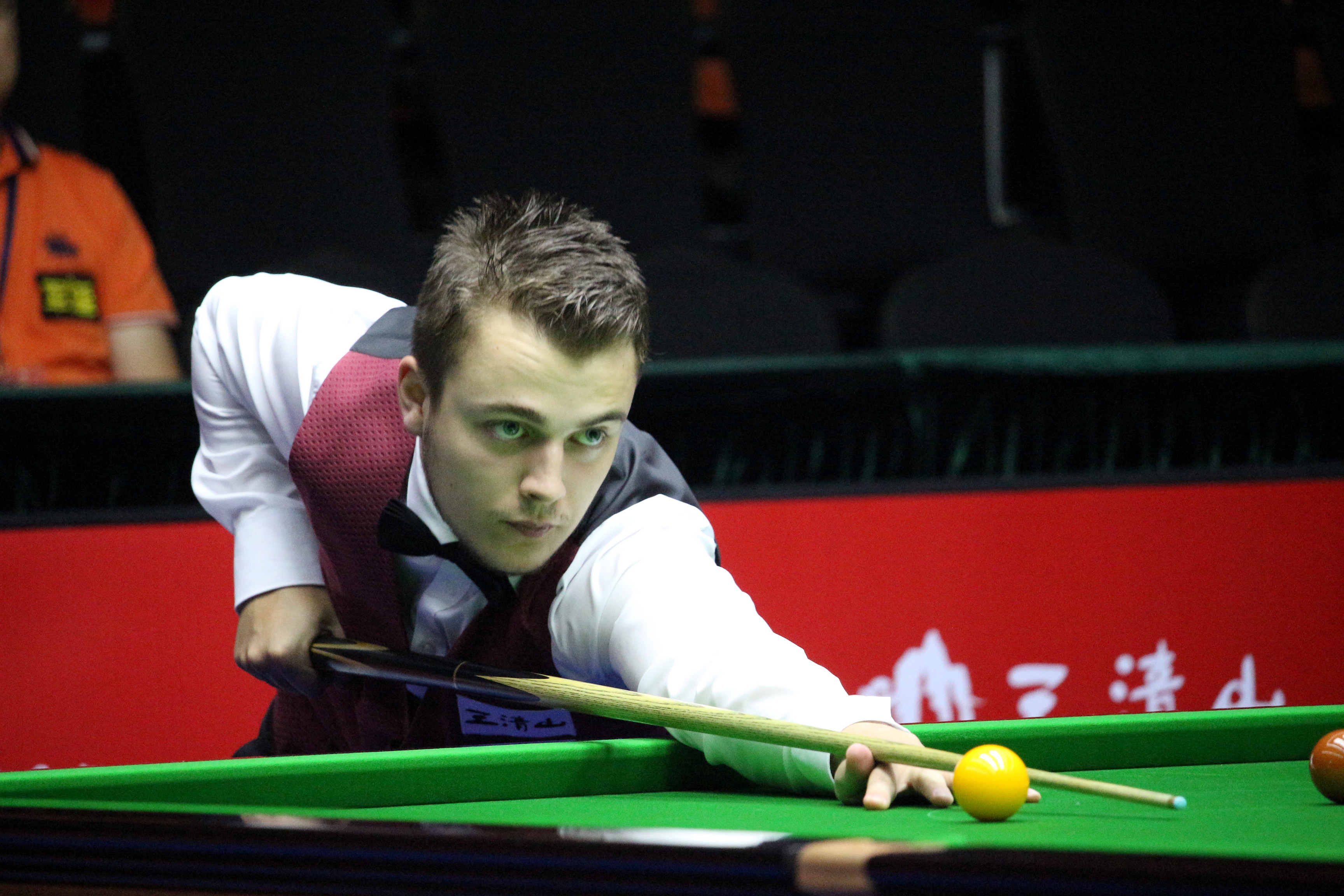 为亚泰前场 为亚泰前场