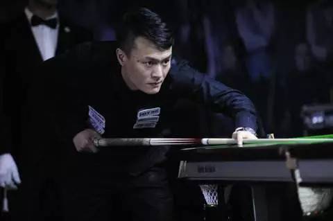 在繁忙的足 在繁忙的足